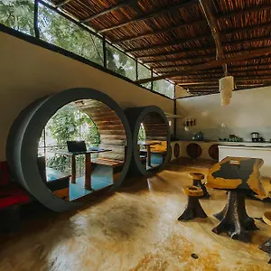 Hotel Mulut, Tulum